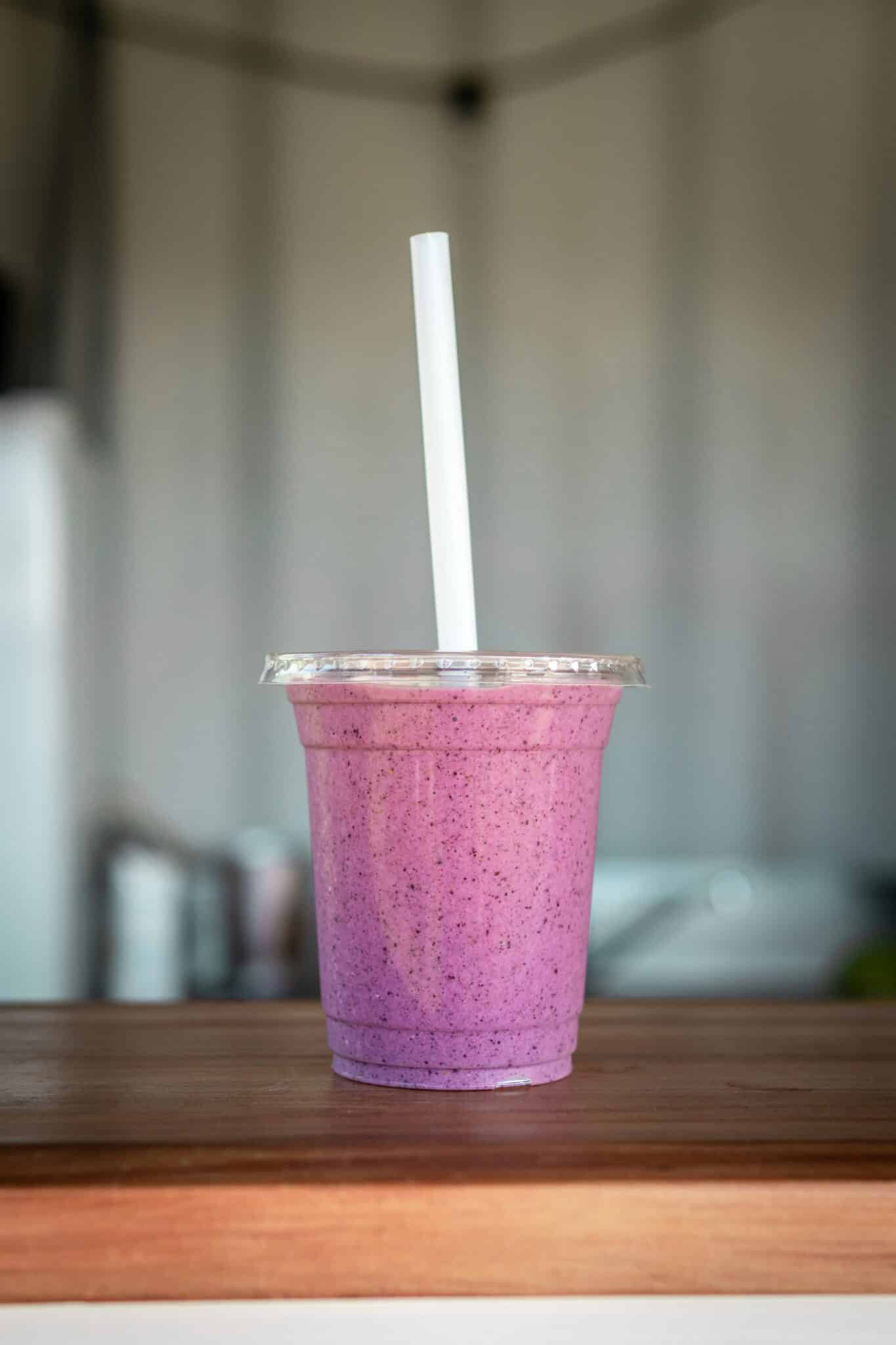 Berry smoothie for optimal polyphenol absorption